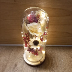 cúpula de vidrio con flores secas y luz led 27 cm en internet