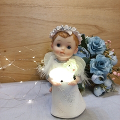 ANGEL CON OVEJA LUZ MULTICOLOR 16 CM - tienda online