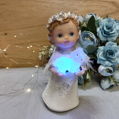 Imagen de ANGEL CON OVEJA LUZ MULTICOLOR 16 CM