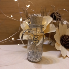 SOUVENIR FRASQUITO LLAVERO CON DIJE Y GIVRE - Somos tu Evento