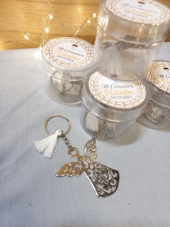 llavero angelito con cajita personalizada en internet