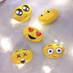 lata emoji ovalada