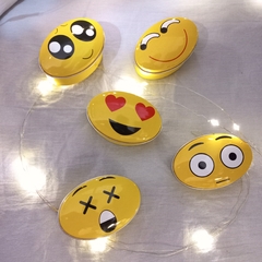 lata emoji ovalada