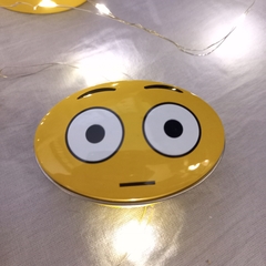 Imagen de lata emoji ovalada