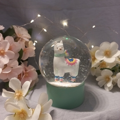 adorno bola de nieve de llama/ alpaca