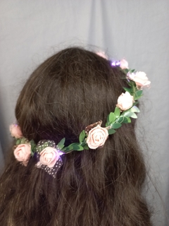 CORONITA LED FLORES VINCHA en internet