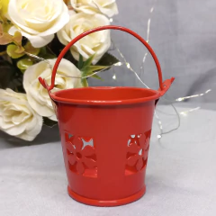 Mini Baldes Calados Souvenir corazon o flor