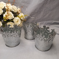 MACETITA Balde Metal Zinc Flores - tienda online
