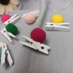 BROCHECITOS CON POMPON - comprar online