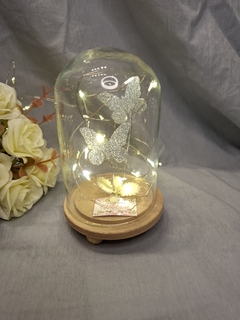 souvenir cupula con mariposas - Somos tu Evento