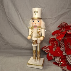Imagen de CASCANUECES DE MADERA 25CM BLANCO Y DORADO