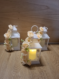 FAROL CON FLORES en internet