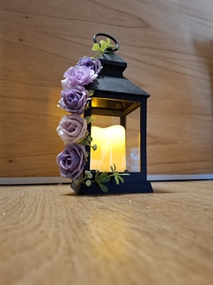 FAROL CON FLORES en internet