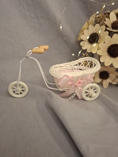 bici mimbre con moño