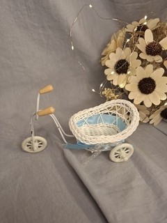 bici mimbre con moño