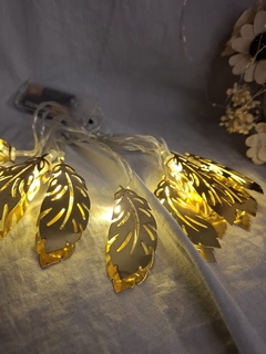 Imagen de Guirnalda Decorativa Luces Led Plumas Metal A Pila
