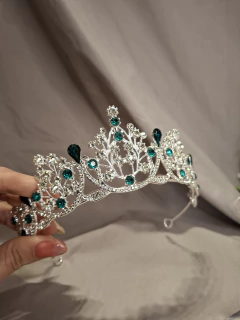 Imagen de TIARA CORONA GRANDE SORA