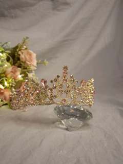 TIARA CORONA GRANDE SORA en internet