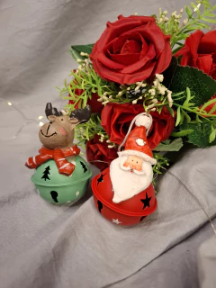 ADORNO ARBOLITO NAVIDAD CASCABEL PAPA NOEL RENO en internet