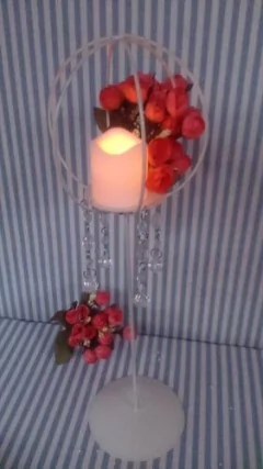 Centro De Mesa Candelabro 43cm Vela Led Flores Caireles en internet