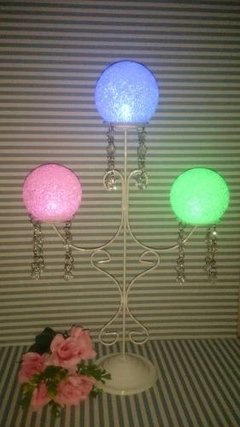 candelabro con caireles 3 bolas led multicolor