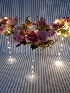 centro de mesa ramo flores y luz led 30cm
