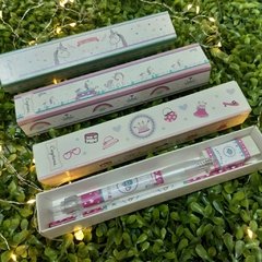 Cajita Con Lapiz Lapicera Y Goma De Borrar Cayetana Souvenir - tienda online