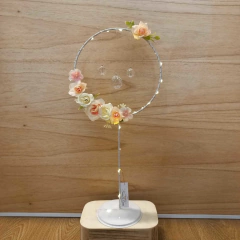 Centro De Mesa Aro con pie, flores, caireles y luces led en internet