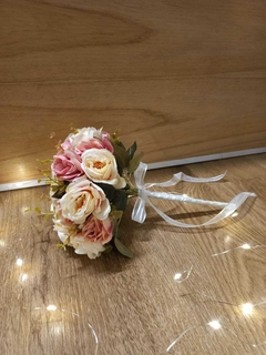 RAMO DE NOVIA CON FLORES ARTIFICIALES - tienda online