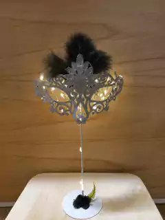 Centro de mesa antifaz con luces led - comprar online