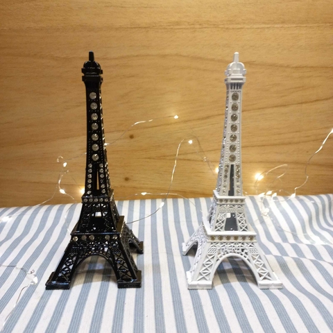 Torre Eiffel Souvenir con strass 15 años 18 cm