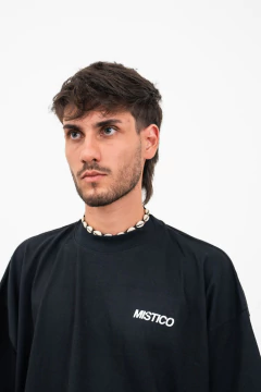 REMERA MISTICO BRAND NEGRA - comprar online