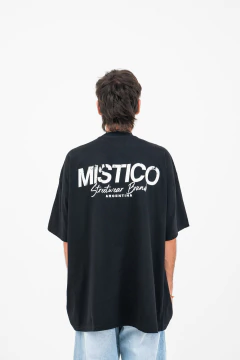 REMERA MISTICO BRAND NEGRA