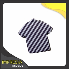 Llaveros plasticos Camiseta. Medidas: 4,3 x 3,8cm.