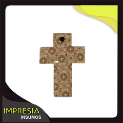Llaveros de madera Cruz. Medidas: 6 x 4cm.