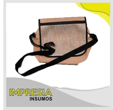 Bolso con solapa tipo morral A4 en cordura.