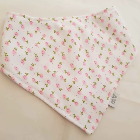 Babero bandana en algodon 0-6 meses