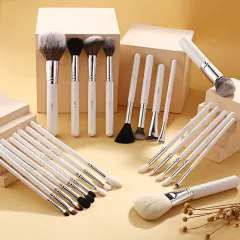 SET 24 BROCHAS PARA OJOS Y ROSTRO PELO MIXTO BEILI en internet