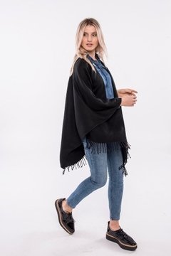 RUANA LISO NEGRO - Vikland