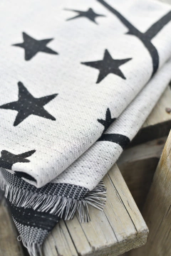 MANTA AQUILES - A BENEFICIO CASA RONALD en internet