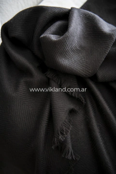MANTA PLAIN BLACK en internet