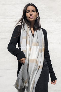 PASHMINA ARIES en internet