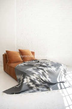 MANTA FRIDA GRIS
