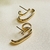 Brinco Ear Hook com Pedra Folheado | Pistache Acessórios