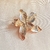 Broche de Flor Estrela Dourado
