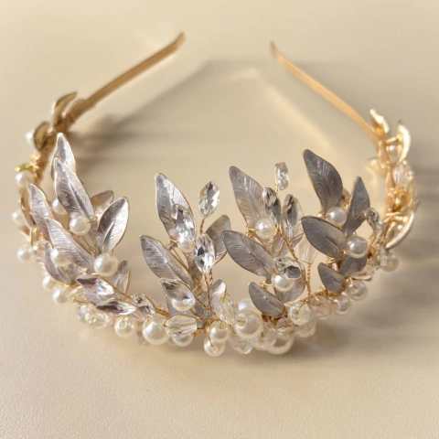 Coroa Folhas com Pedras Dourada | Pistache Acessórios