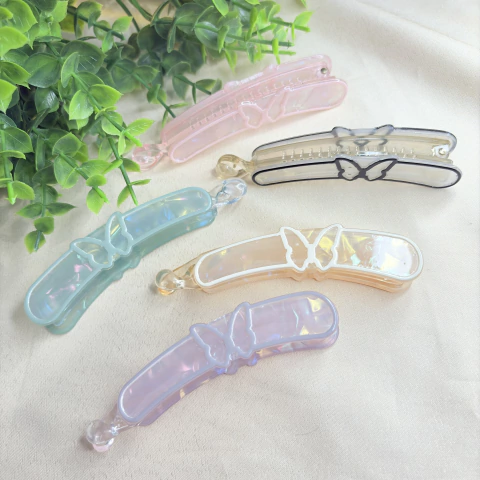 Presilha Banana de Cabelo Boreal com Borboleta