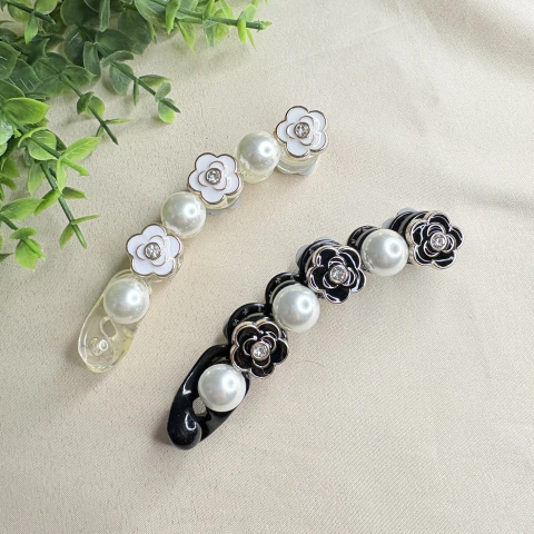 Presilha Banana de Cabelo com Flores e Perolas
