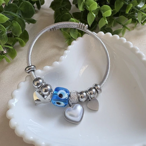 Pulseira de Aro com Berloques Prateada em Aço Inox