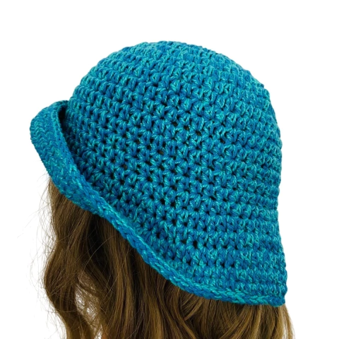 Chapéu de Crochê Bucket Azul Mesclado 